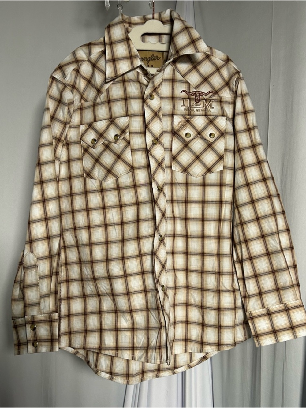 Wrangler Retro Boys' Cream & Brown Plaid Button-Down Shirt embroidered D bar M